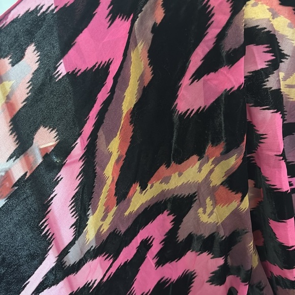 Pink and Black Fringe Sweater - Picture 9 of 10